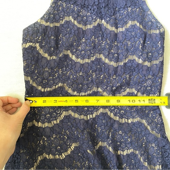 Elegant Navy Lace Mini Dress XS - Picture 4 of 5